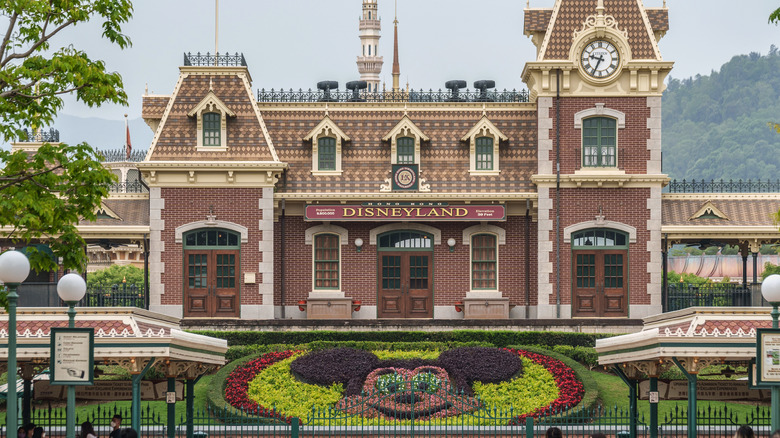 Building at Hong Kong Disneyland 