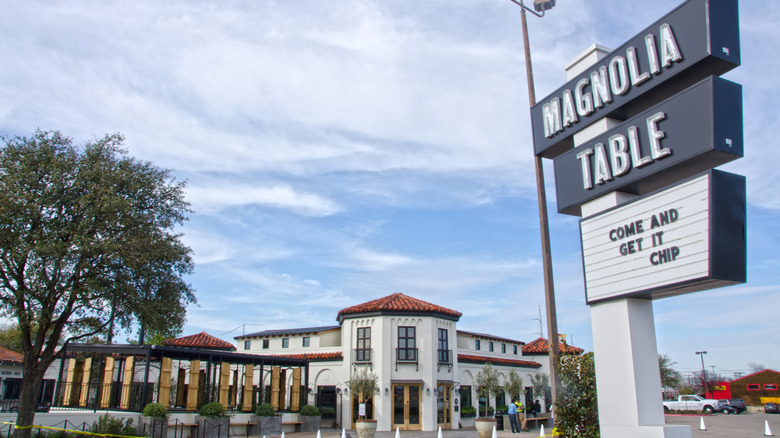 Magnolia Table exterior and sign