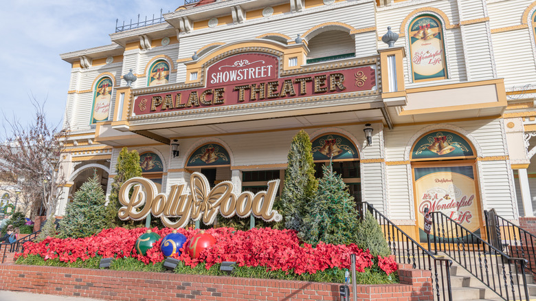 Entrance to Dollywood's Showstreet Palace Theater