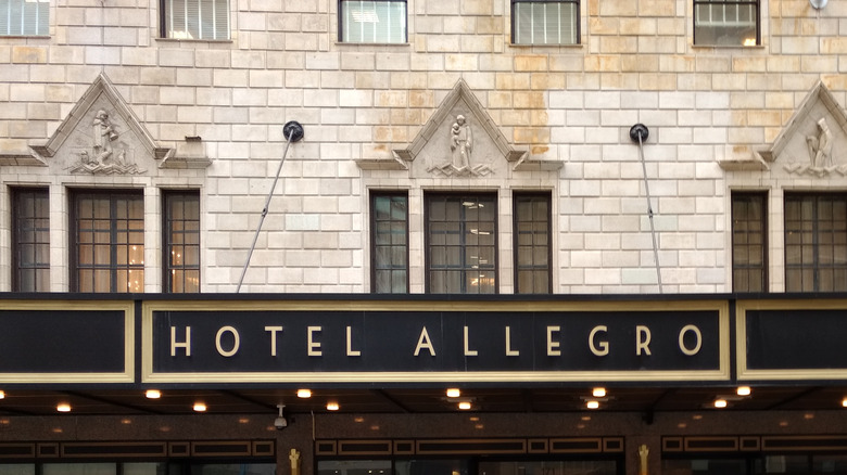 The front of Hotel Allegro