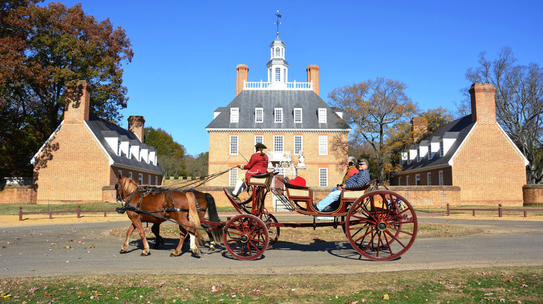 Horse and buggy in Colonial Williamsburg