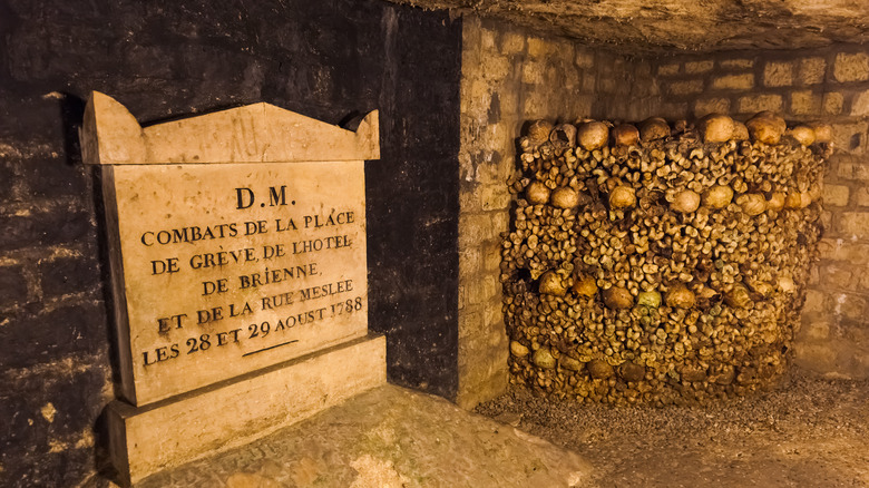 Visiting Paris Catacombs