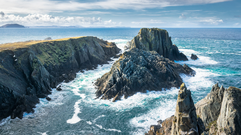 Cliffs and rocks at Malin Head