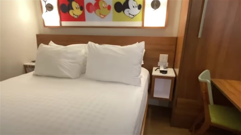 Pop Century hotel room