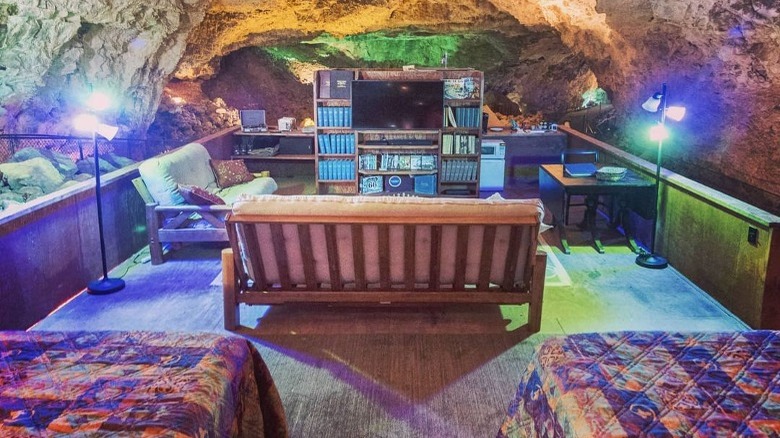 Grand Canyon cave suite