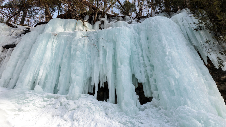 frozen waterfall at Pictured Rocks 