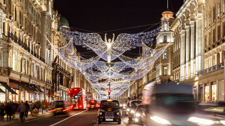 Angel Christmas lights in Mayfair 