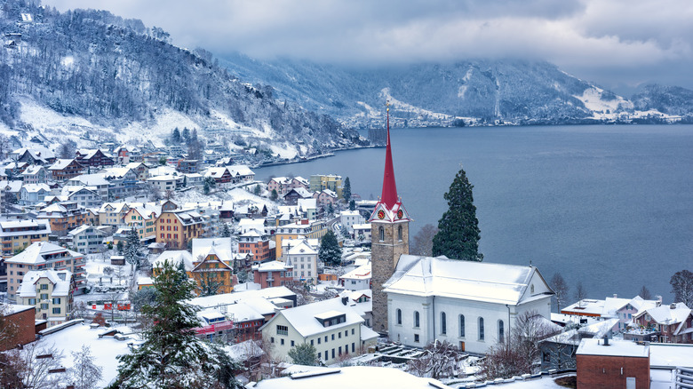 Lake Lucerne in winter
