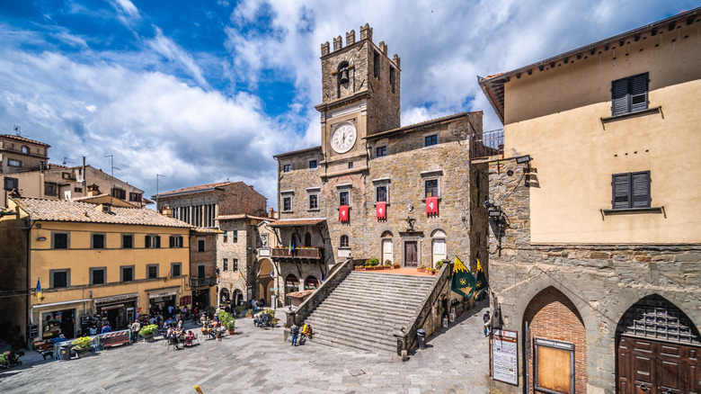 Piazza della Rebúbblica in Cortona