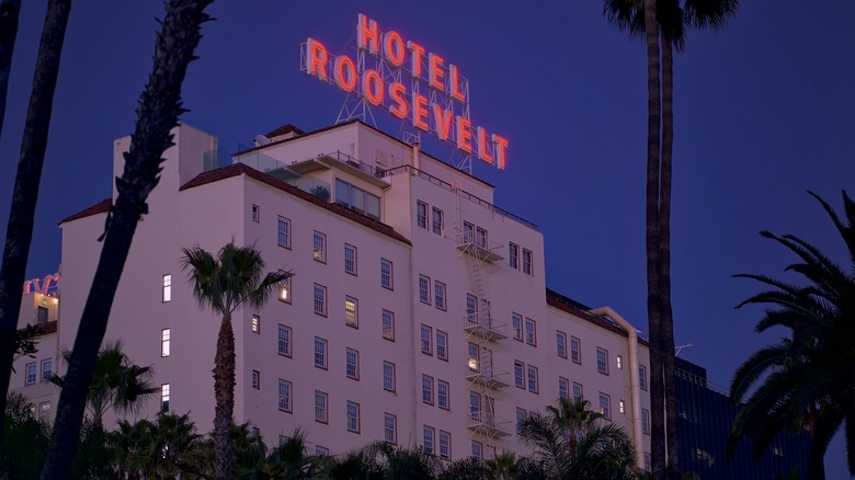 Roosevelt Hotel in the evening