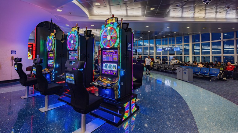 airport casino slot machines