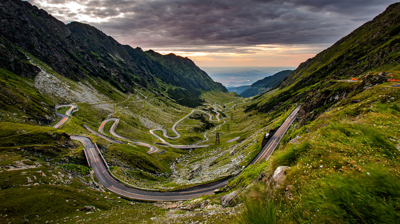 transfagarasan highway at dusk