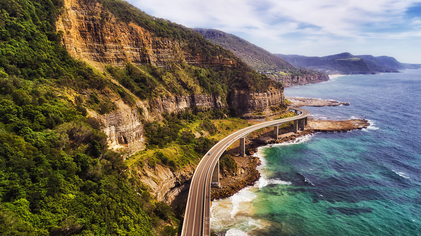The 32 Best Pacific Coast Highway Stops: California Towns, Landmarks, &  Restaurants