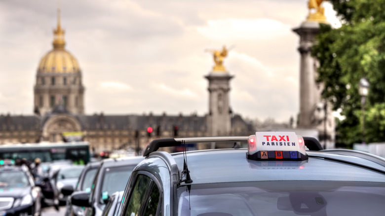 Taxis in Paris