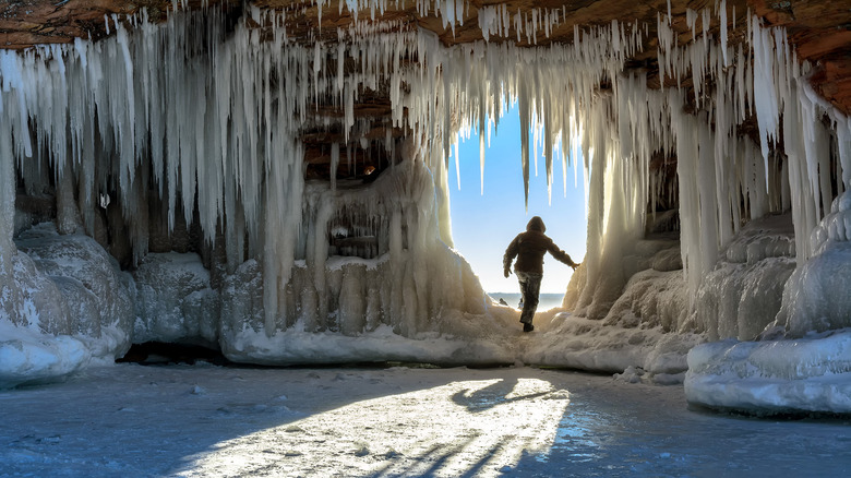 Apostle Ice Caves in Lake Superior
