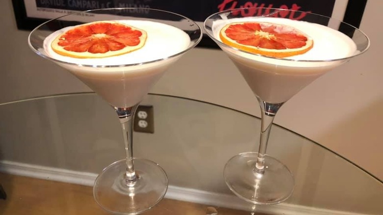 Grapefruit cake martini