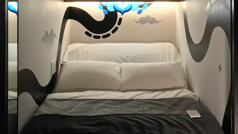Capsule bed at Millennials Shibuya