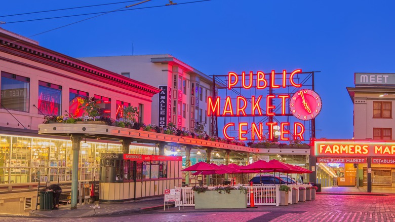 Pike Place Market sign