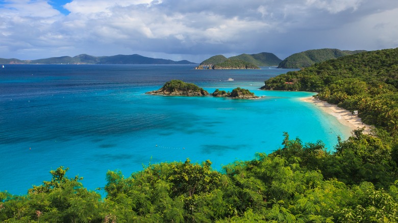 Clear turquoise waters and sandy beaches of the Virgin Islands