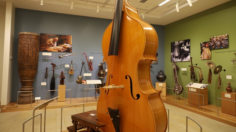 Musical Instrument Museum octobasse Phoenix