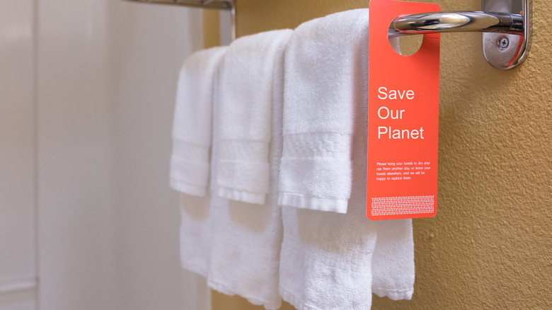 hanging hotel towels