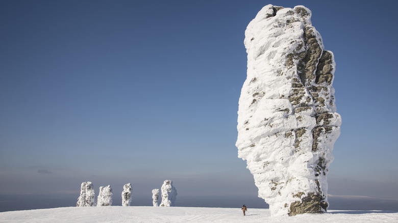 Manpupuner Rock Formations