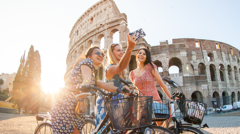 group selfie by Colosseum