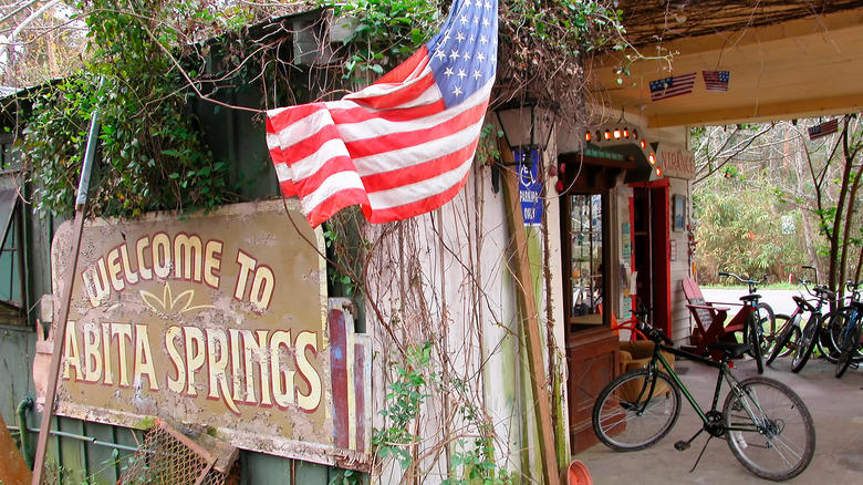 Welcome to Abita Springs sign