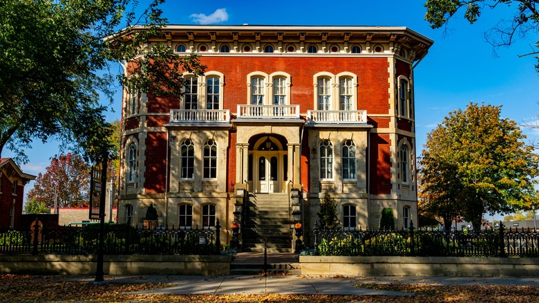 Historic building in Ottawa, Illinois