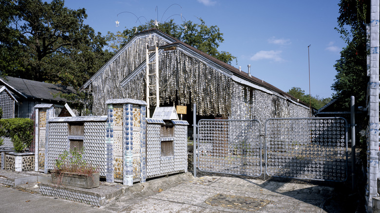 Beer Can House