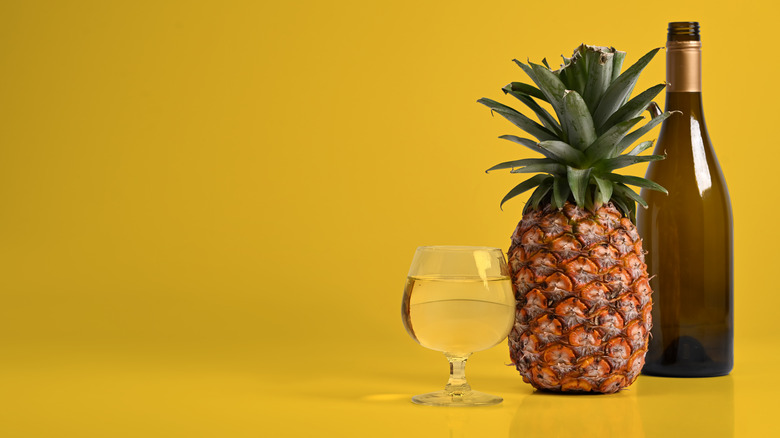 pineapple wine with pineapple