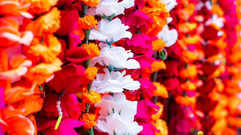 hanging garland leis