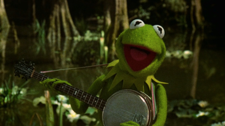 Kermit the Frog singing