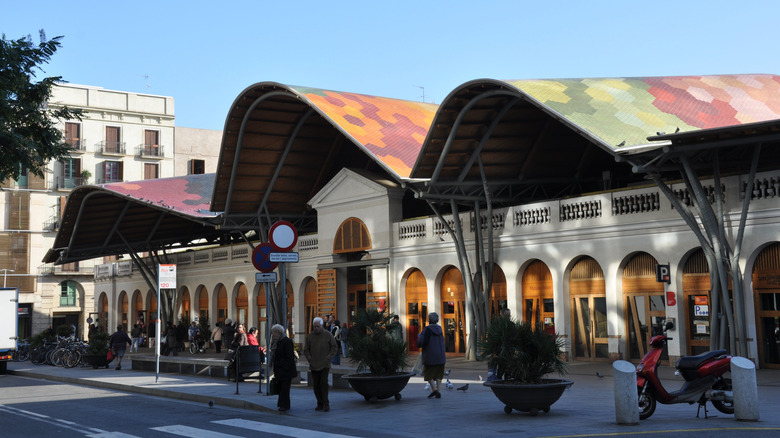 The roof of Mercado de Santa Carolina