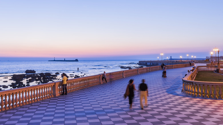 Mascagni Terrace sunset over sea in Livorno