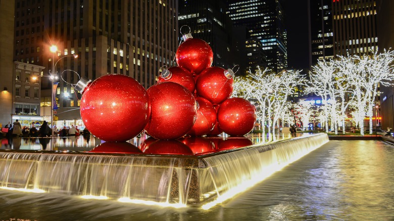 Ornaments on Sixth Ave, NYC