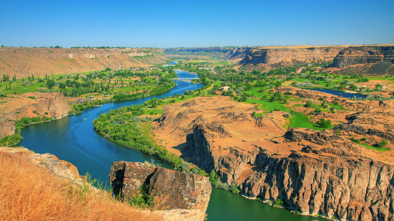 the majestic Snake River Canyon