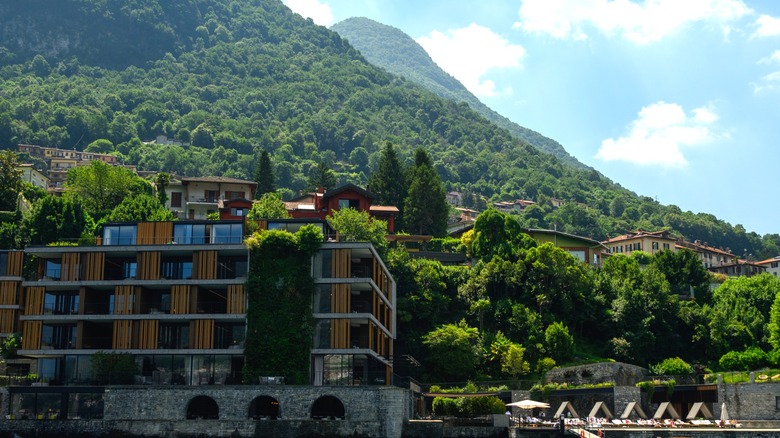 The waterfront hotel Il Sereno Lago di Como