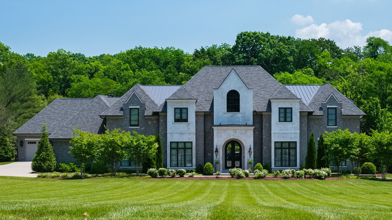 luxury house in brentwood