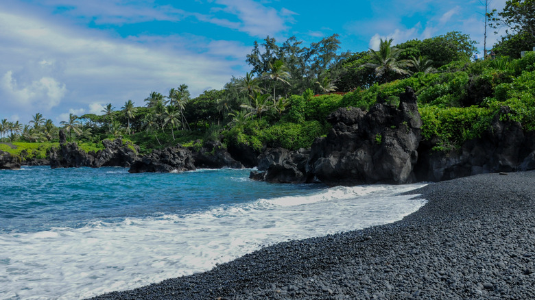 Black sand beach at Wai'ānapanapa State Park in Hawaii