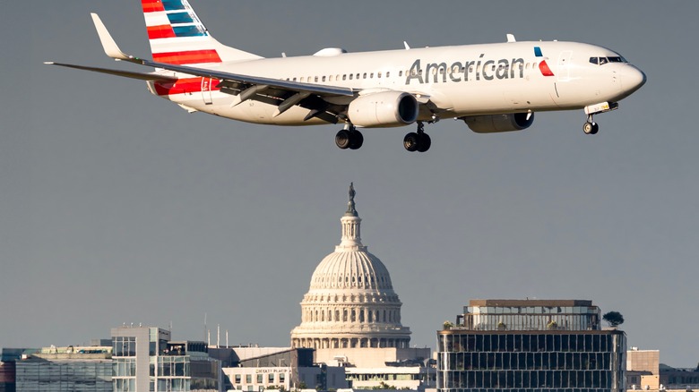 flight landing with Capitol in view