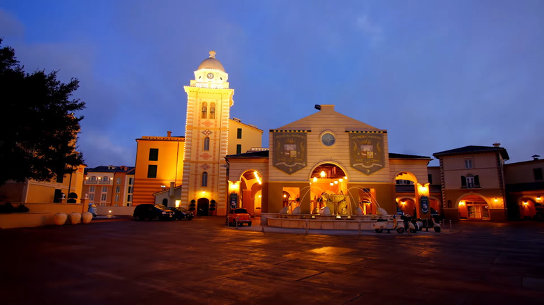 Portofino Bay Hotel sunrise