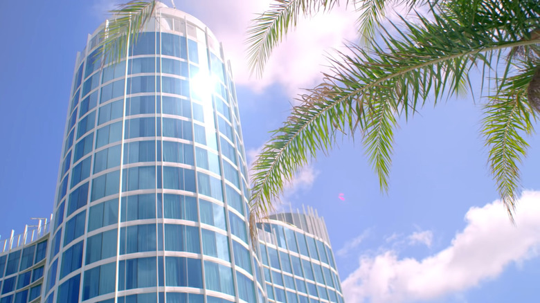 Universal's Aventura Hotel tower