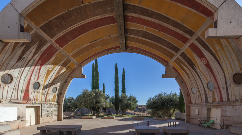 vaulted arches in Arcosanti