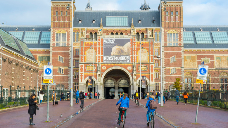 Entrance to Rijksmuseum 