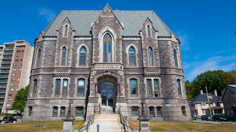 historical Registry of Deeds building in Fitchburg MA