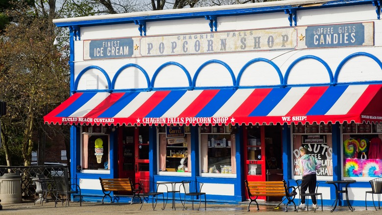 Chagrin Falls famous Popcorn Shop