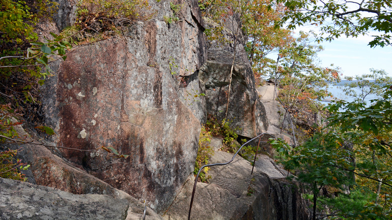 narrow catwalk on Precipice Trail