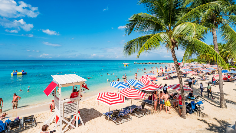 Doctor's Cave Beach in Jamaica