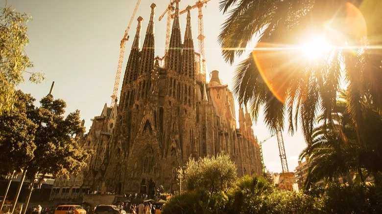 	 Basilica Sagrada Familia